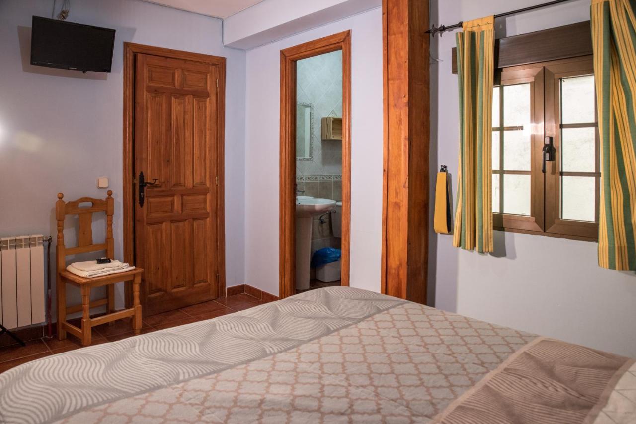 Hospedaje Rural Casa Parri Poveda de la Sierra 外观 照片